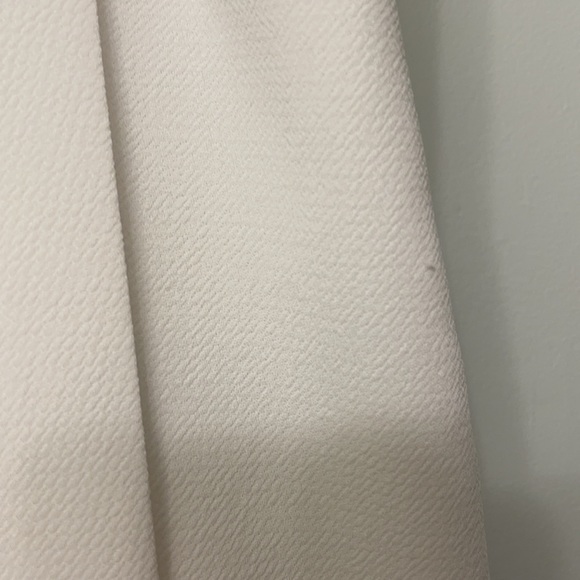 White BCBG Dress Size 4 - Picture 10 of 10